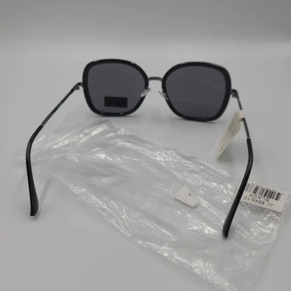 Joe's Jeans Oversized Square Sunglasses in Black